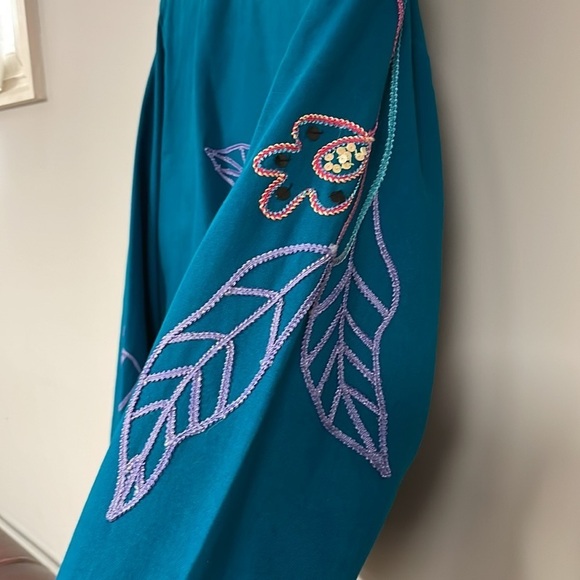 Alex Kim Floral & Applique Embroidered Jacket, PXL, deep turquoise, pink lining - Picture 10 of 12